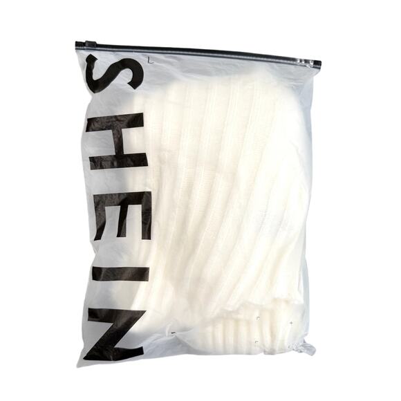 Women's Turtleneck Asymmetrical Long Sleeve Sweater in White, Size L - Picture 3 of 3